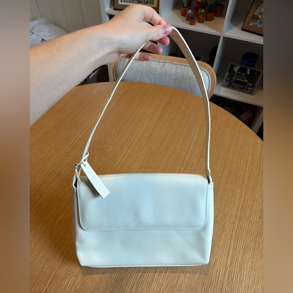 Hardy Amies Handbags - Hardy Amies White Shoulder Bag